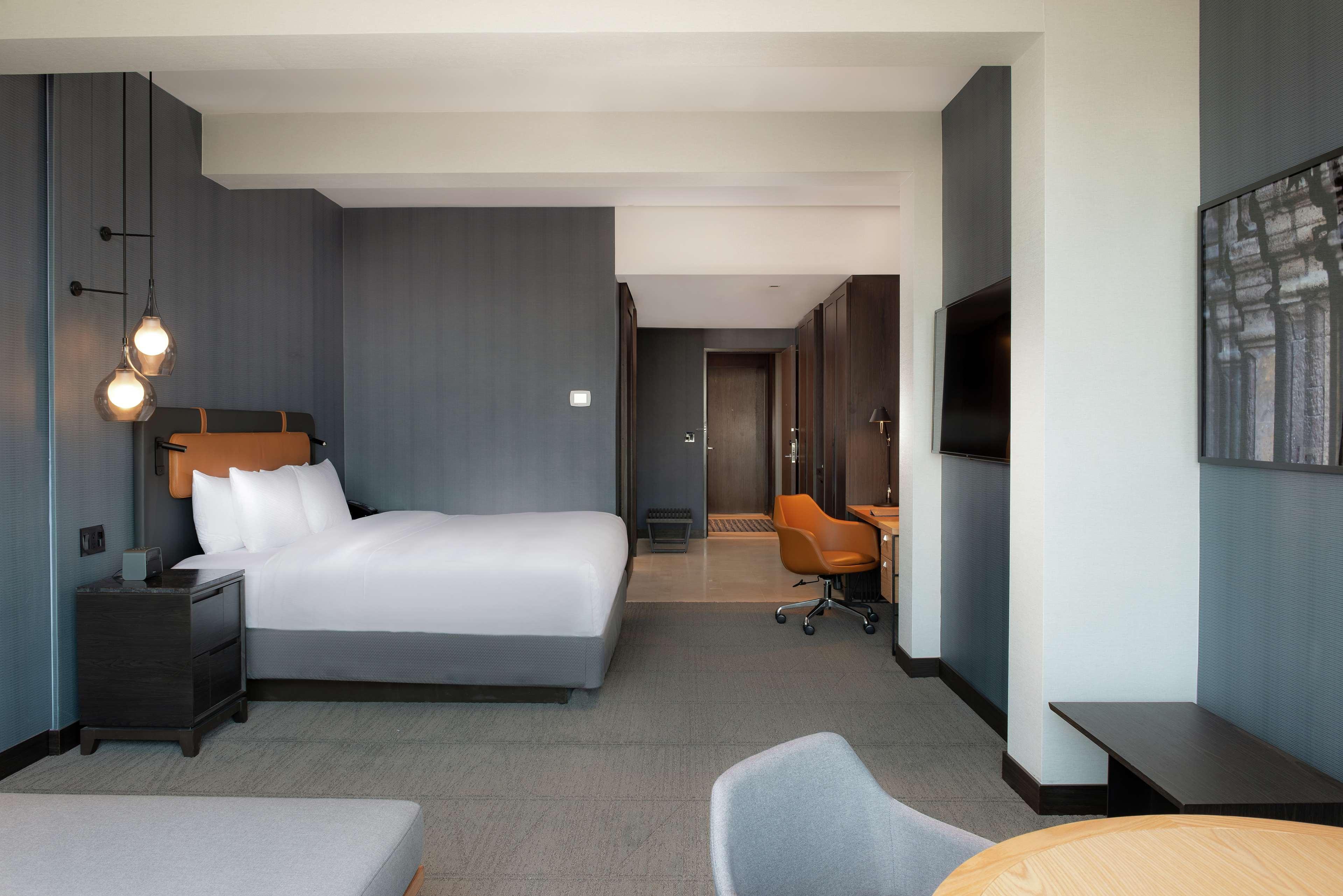 Hilton Guadalajara Midtown Hotel Екстериор снимка