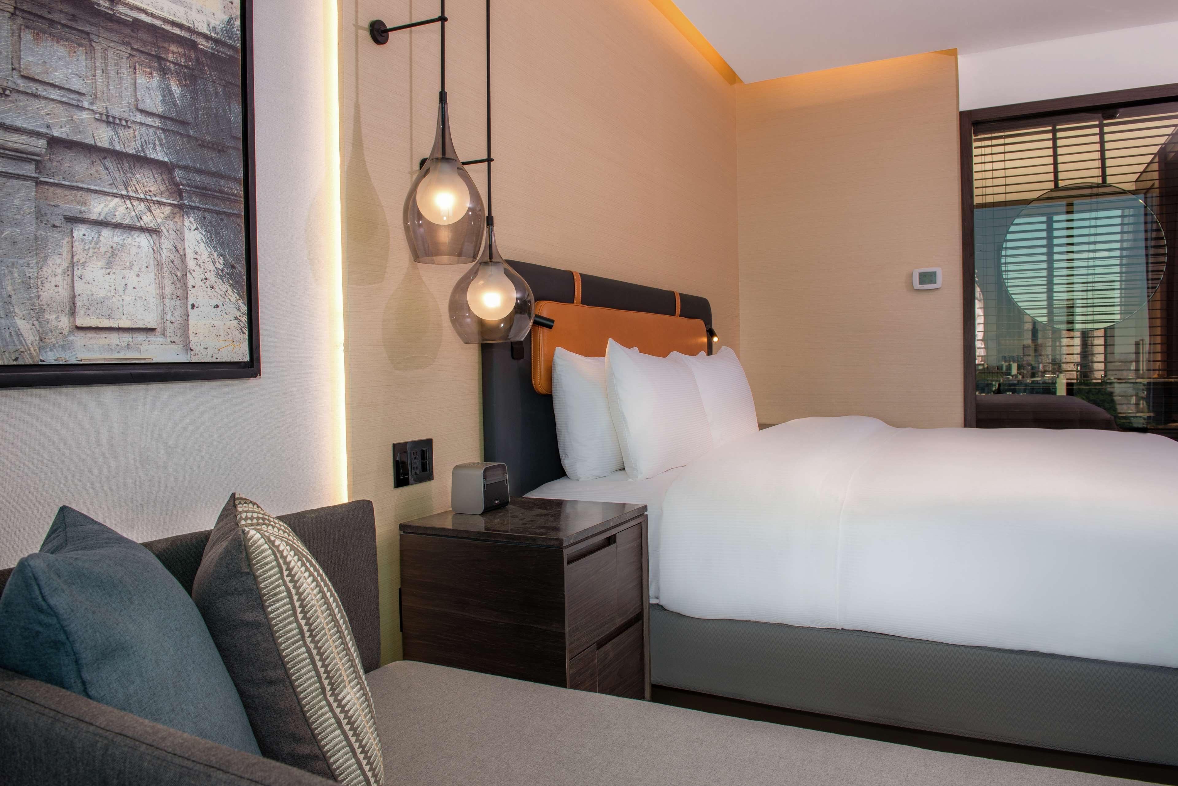 Hilton Guadalajara Midtown Hotel Екстериор снимка