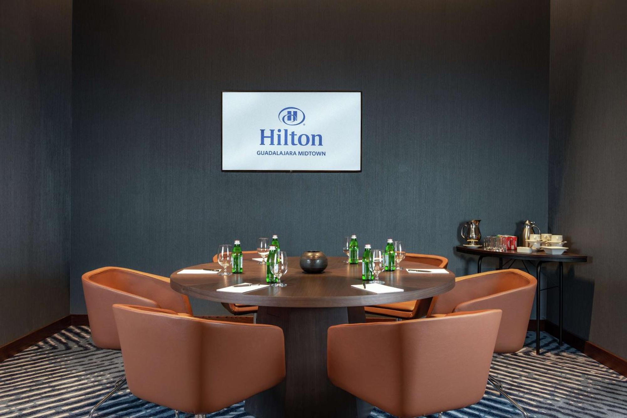 Hilton Guadalajara Midtown Hotel Екстериор снимка