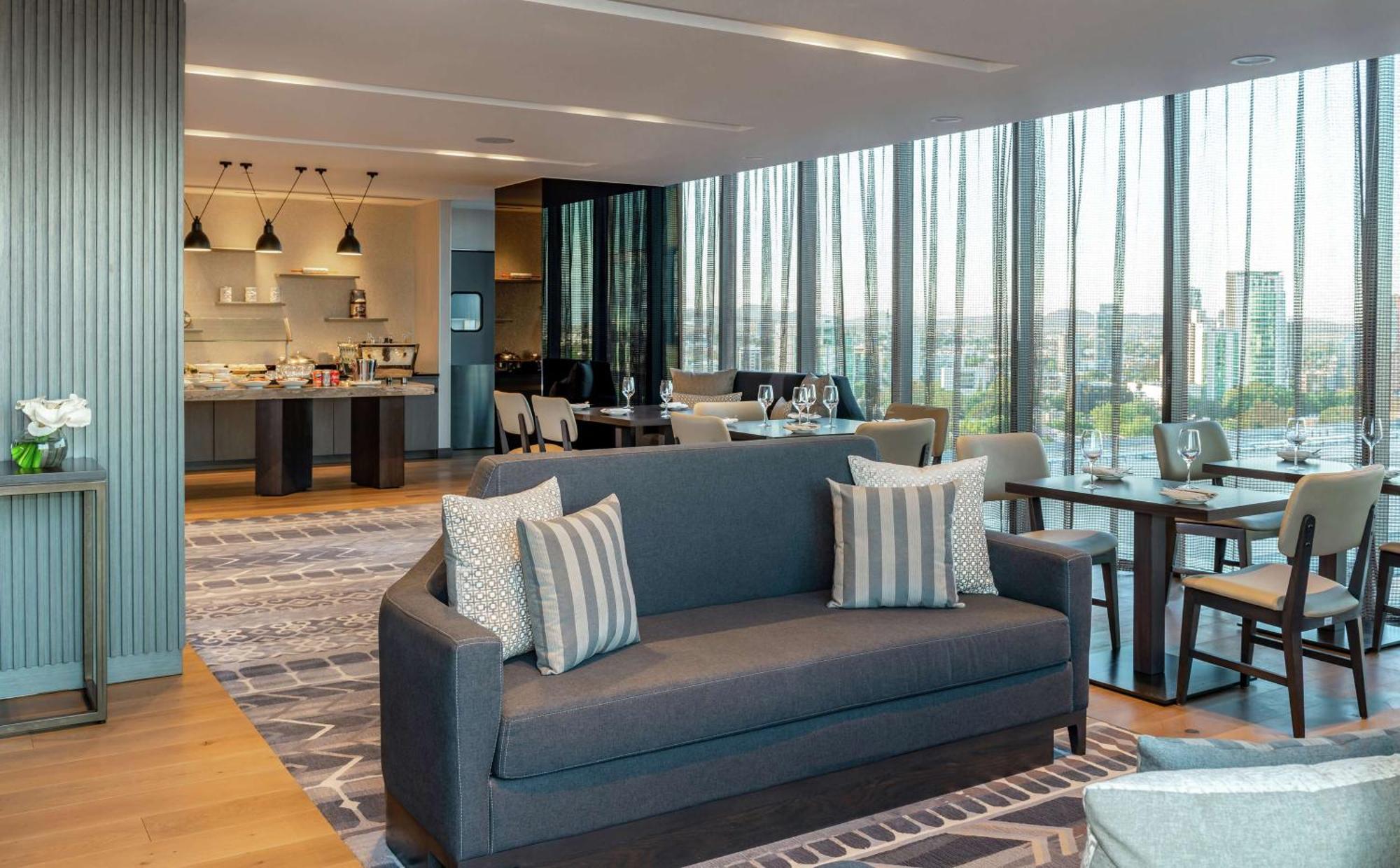 Hilton Guadalajara Midtown Hotel Екстериор снимка