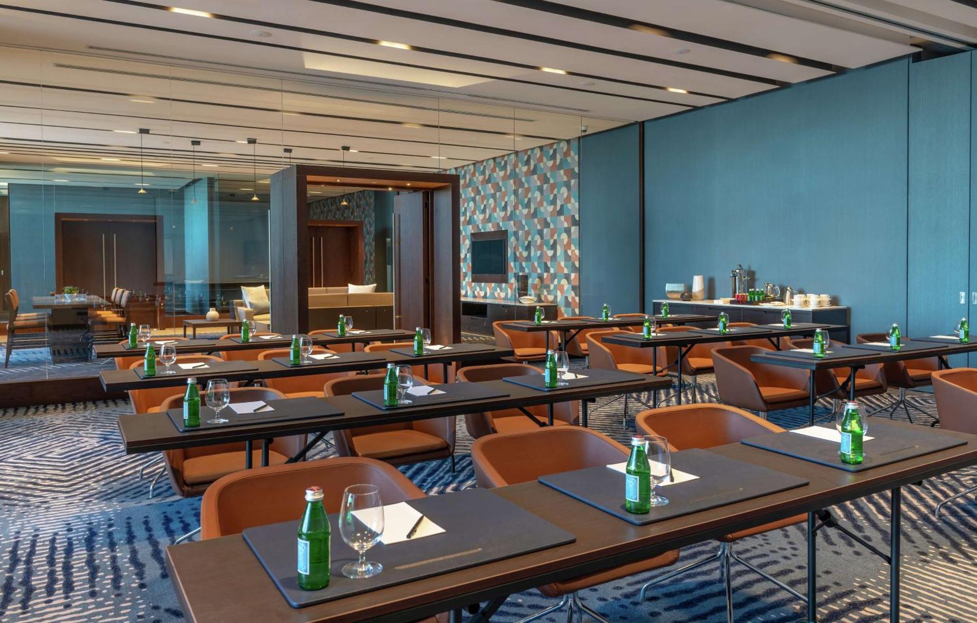 Hilton Guadalajara Midtown Hotel Екстериор снимка
