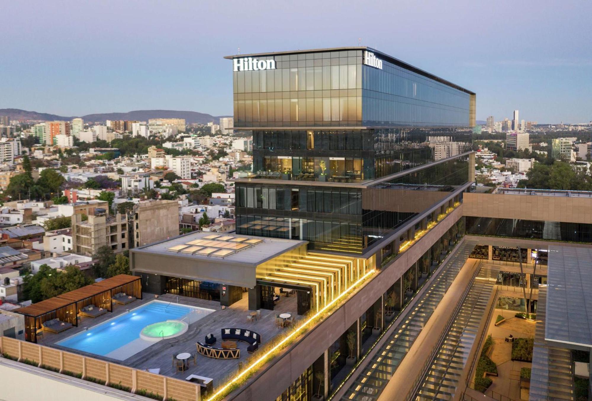 Hilton Guadalajara Midtown Hotel Екстериор снимка