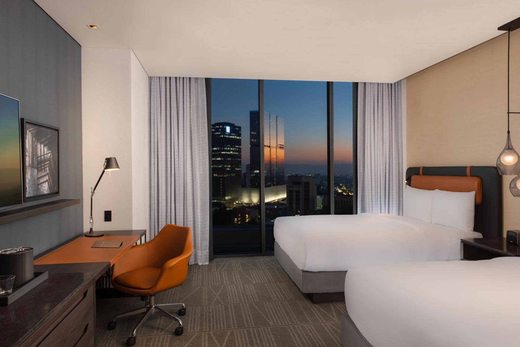 Hilton Guadalajara Midtown Hotel Екстериор снимка